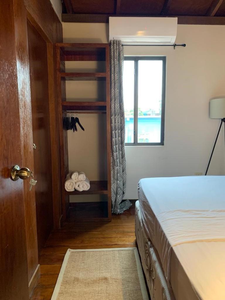 Hotel The Bounty Caye Caulker Zimmer foto